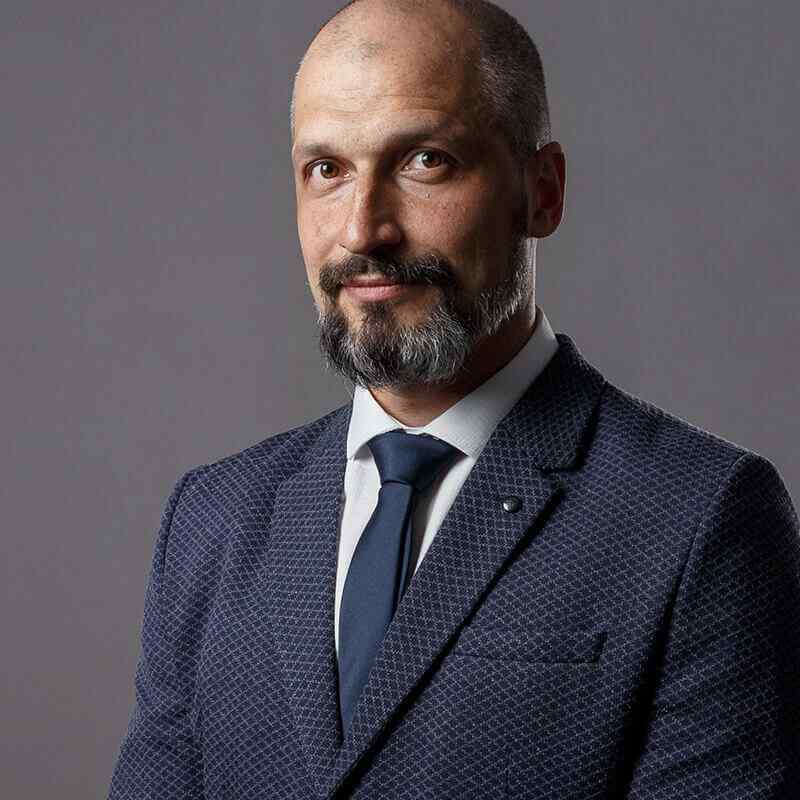 https://estudioteixido.com.ar/wp-content/uploads/2019/10/inner_team_01-1.jpg