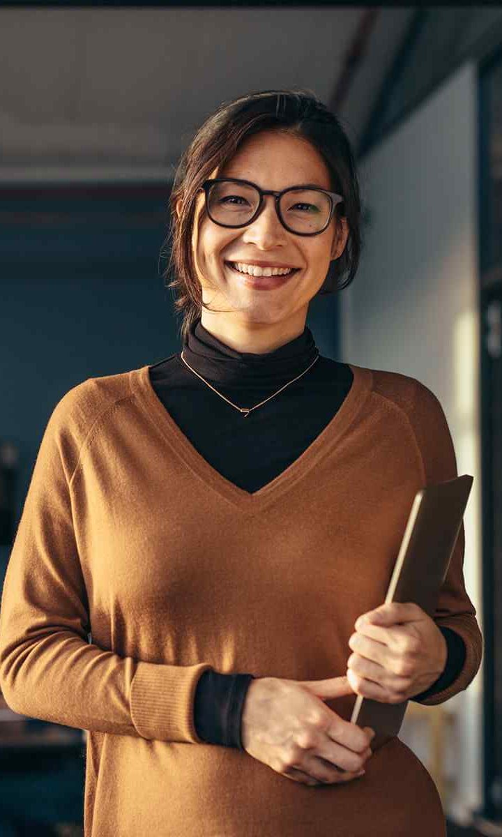 https://estudioteixido.com.ar/wp-content/uploads/2019/10/inner_team_01-720x1200.jpg